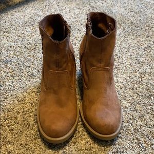 Brown suede material booties